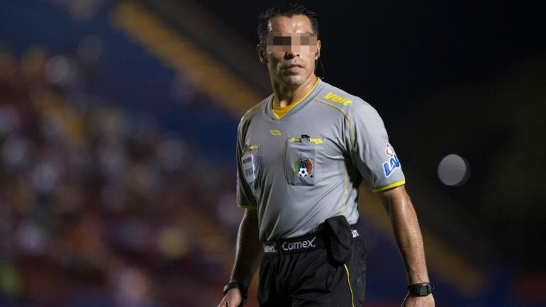 El caso se originó en 2023, cuando su ex pareja, Alva Neri Hernández, lo denunció por violencia intrafamiliar, en las modalidades de violencia física y psico-emocional.