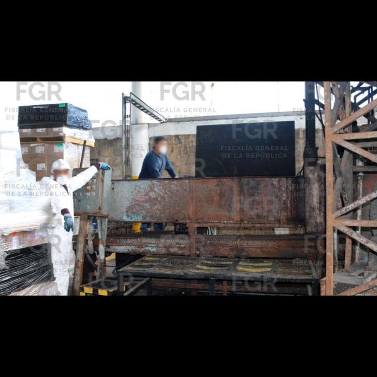 Destruyen más de 100 toneladas de sustancias aseguradas en Sinaloa