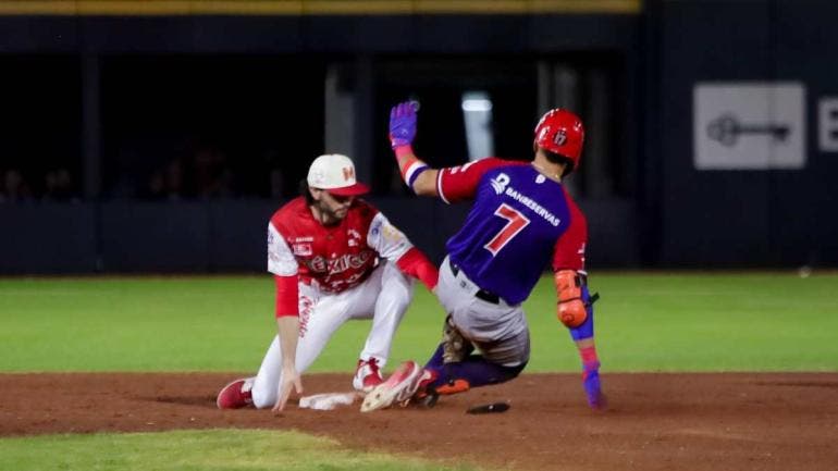La Serie del Caribe, instaurada en 1949, ha sido conquistada en 23 ocasiones por República Dominicana, 16 por Puerto Rico, nueve por México y dos por Panamá.