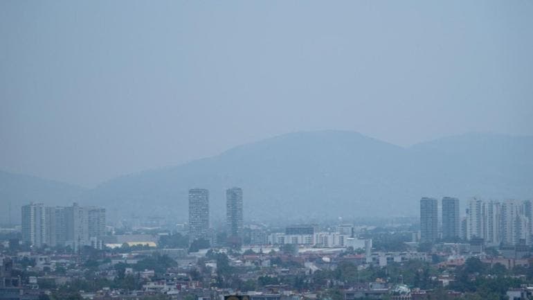 Las autoridades pidieron a la población evitar la exposición al aire contaminado, especialmente entre las 13:00 y 19:00 horas