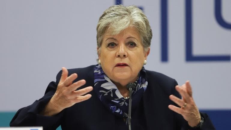 descarta Sheinbaum ir Davos Alicia Bacena.jpg