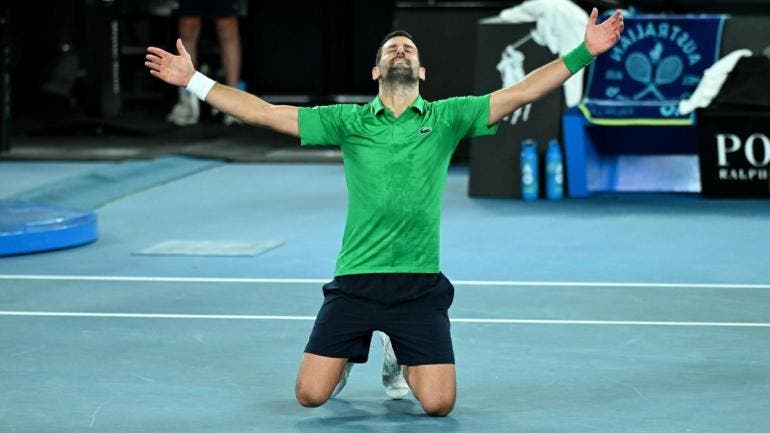Djokovic regresa a la final de un Grand Slam tras vencer a Sinner 