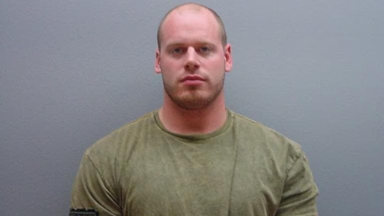 evita Sheinbaum polemica Ryan Wedding.jpg