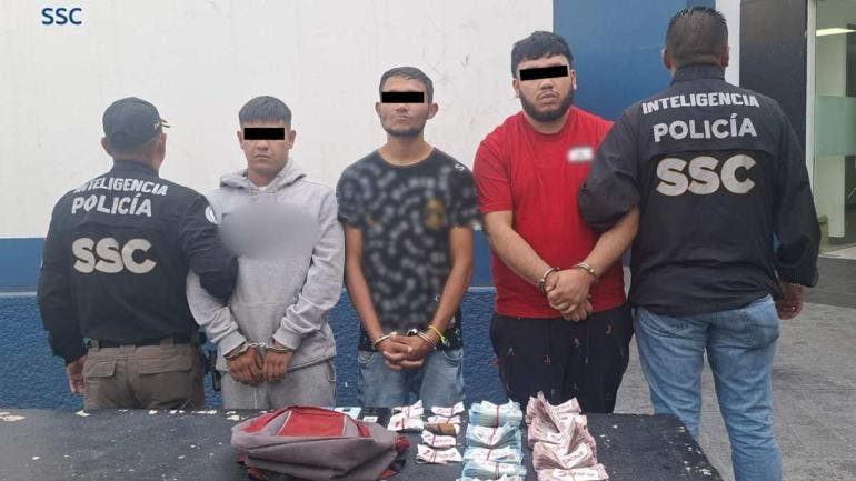 La SSC informó que, derivado de trabajos de inteligencia e investigación, se tuvo conocimiento de que los detenidos presuntamente forman parte de un grupo delictivo.