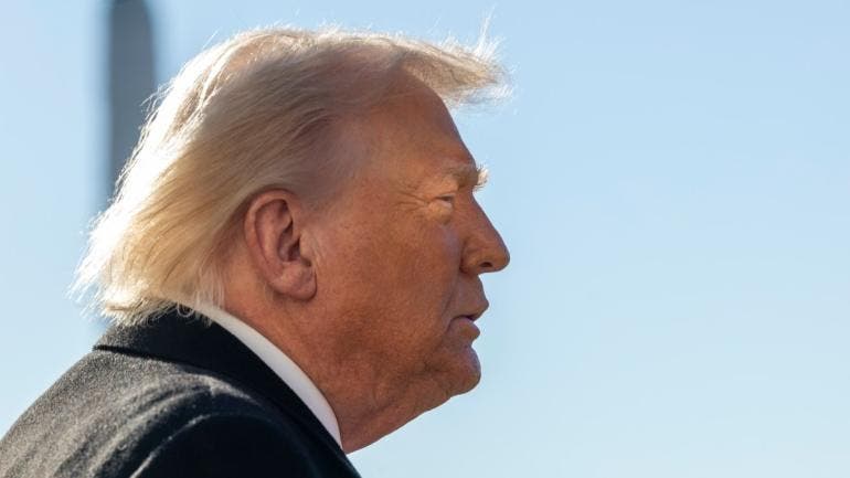 llama Trump cretino presidente Fed.jpg