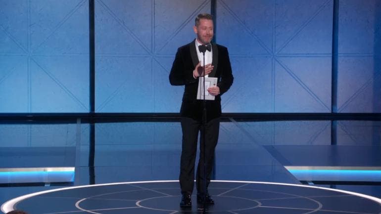 macaulay culkin regresa en los globos de oro 