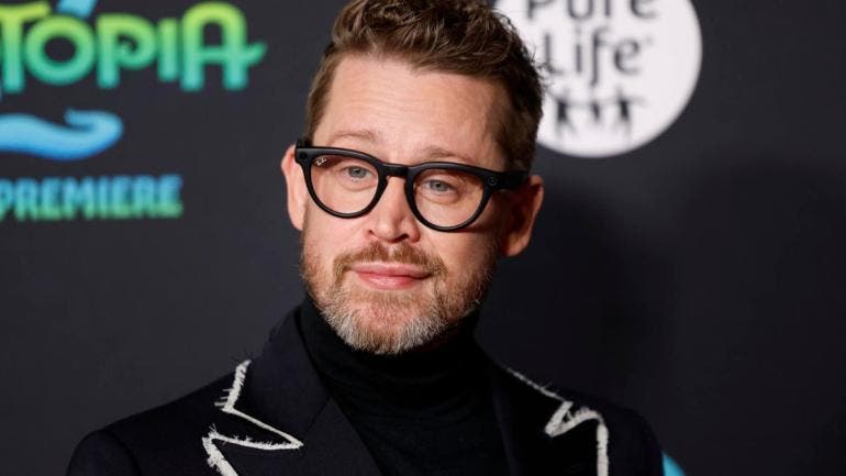 Macaulay se deside de Catherine Ohara