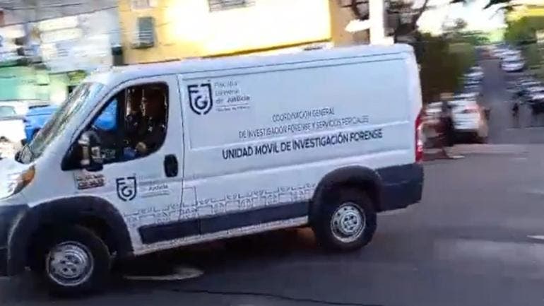 muere mujer interior auto Pedredal Santo Domingo.jpg