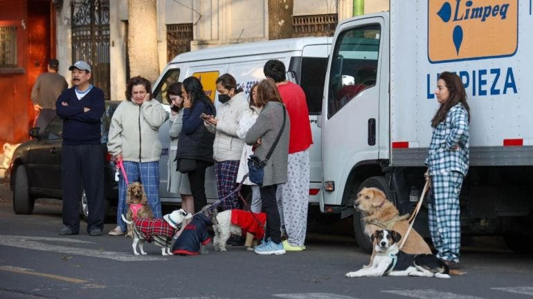 Al corte de las 12:00 horas, el Servicio Sismológico Nacional ha reportado 420 réplicas, siendo la de mayor magnitud de 4.7.