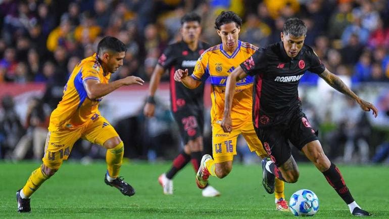 En el complemento, Toluca no supo capitalizar la ventaja numérica y dejó escapar dos puntos que le costaron el liderato del torneo.