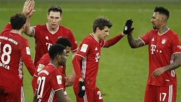 Bayern Munich golea al Schalke 04 con doblete de Thomas Müller
