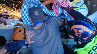 ERUM rescata a joven prensado en máquina de tortillas