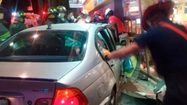 Mujer pierde su pierna al ser atropellada mientras realizaba compras en un Oxxo