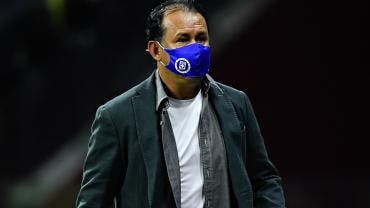 Juan Reynoso celebra hazaña La Máquina, pero pide no confiarse
