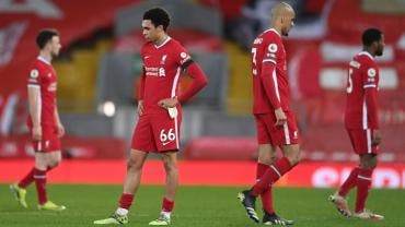 Liverpool cae con Chelsea y liga su quinta derrota en Anfield