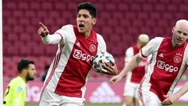 Edson Álvarez marca el gol del empate y acerca al Ajax al título