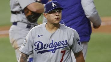 Julio Urías brilla en paliza de Dodgers a Brewers y suma su cuarto triunfo