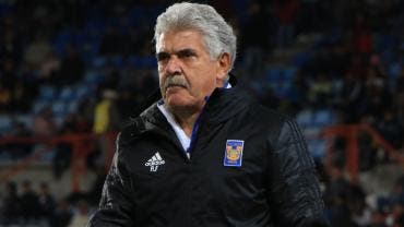 ‘Tuca’ Ferretti afirma ‘ni le va ni le viene’ el fichaje de Florian Thauvin