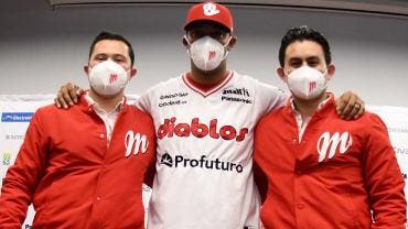 Nicaragüense JC Ramírez refuerza la rotación de Diablos Rojos 