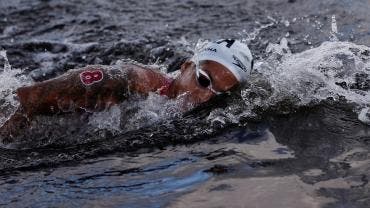 Brasileña Ana Marcela Cunha se cuelga el oro en natación de aguas abiertas