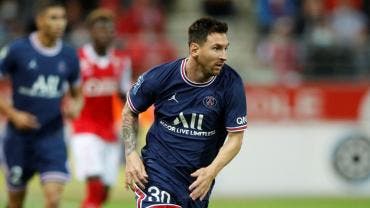 Messi debuta con el PSG y Mbappé guía la victoria con un doblete al Reims