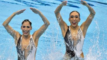 Nuria Diosdado y Joana Jiménez mantienen ilusión en natación artística