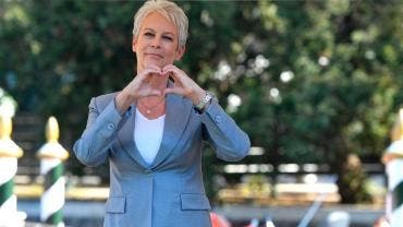 La actriz estadounidense Jamie Lee Curtis a su llegada al Lido, para el Festival de Cine de Venecia.