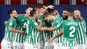 Betis se impone a Osasuna en partido histórico de Andrés Guardado