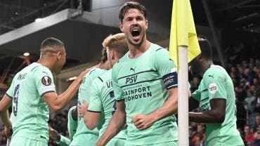 Érick Gutiérrez tiene minutos en goleada del PSV en la Europa League