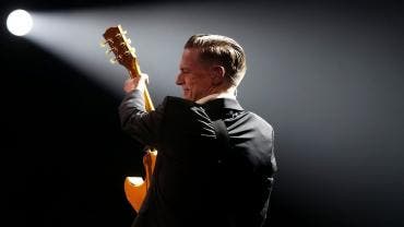 El cantante canadiense Bryan Adams.