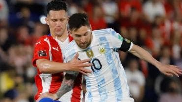 Paraguay frena a Argentina que tuvo a un Messi desenchufado