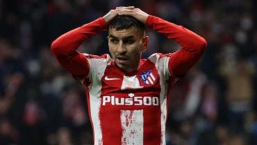 Atlético pierde en casa contra Milan y bordea el abismo en la Champions League