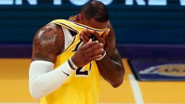LeBron James entra en el protocolo del coronavirus y será baja en los Lakers