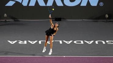 Muguruza desarma a Badosa y peleará por su primer título de las WTA Finals