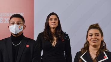 Aremi Fuentes, Julio Urías y María Espinoza reciben Premio Nacional de Deportes