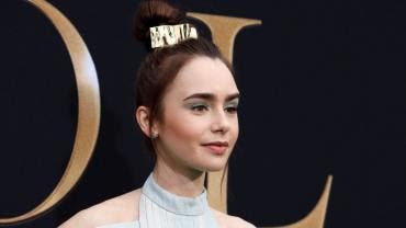 La actriz británica Lily Collins protagonista de la serie 'Emily in Paris'.