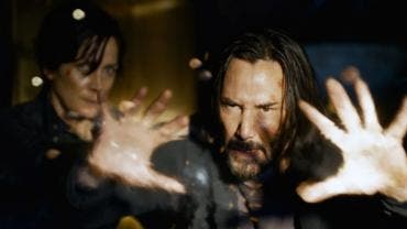 Los actores Carrie Anne-Moss y Keanu Reeves, en sus roles de 'Trinity' y 'Neo'. 