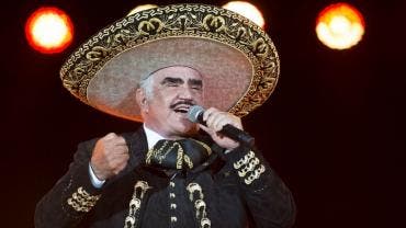 Vicente Fernández.