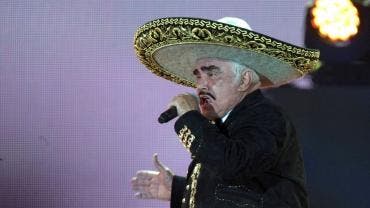 Vicente Fernández.