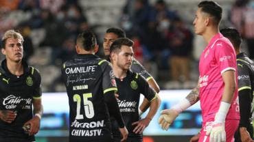 Guadalajara es víctima de sus errores y pierde el invicto en Pachuca