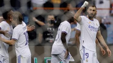 Real Madrid gana a Barça el clásico en el desierto y va a final de la Supercopa