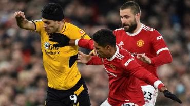 Raúl Jiménez y Wolverhampton vencen a Manchester United en Old Trafford