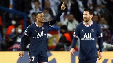 Kylian Mbappé destrona a Lionel Messi en el corazón de los parisinos