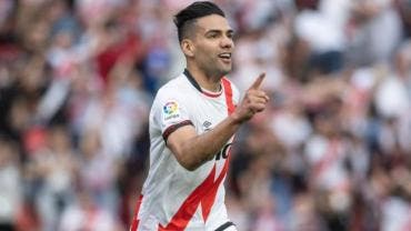 Falcao rescata al Rayo en un minuto.