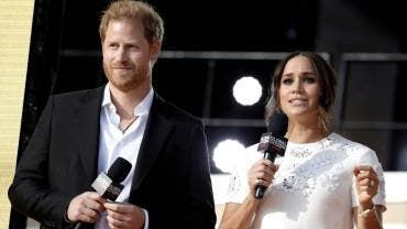 Meghan Markle, junto a su esposo, el príncipe Harry de Inglaterra.