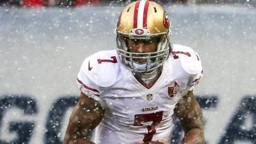 El quarterback Colin Kaepernick entrena con los Raiders para volver a la NFL