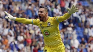 Puebla elimina en penaltis a Mazatlán con atajadas mágicas de Antony Silva