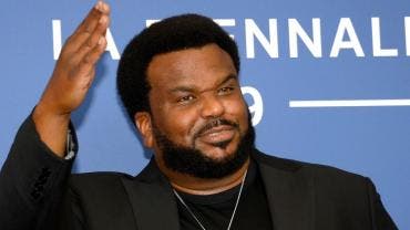 Por un tiroteo comediante Craig Robinson suspende show en EU. 