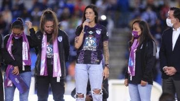 Pachuca presenta a Jenni Hermoso