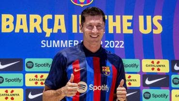 Barcelona presenta a Lewandowski en Florida y desea debutar contra Real Madrid